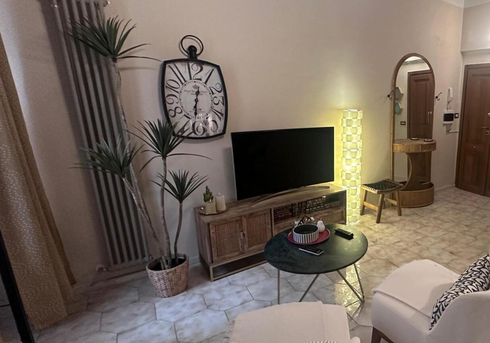 Antica Residenza Del Corso Viterbo Appartamento Vittorio Emanuele Luaran gambar